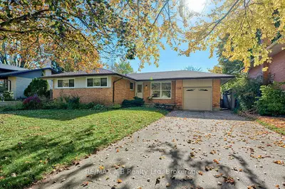 118 Feick Crescent, Stratford, On N5a 5x2