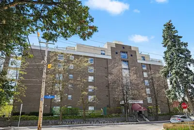 30 Charlevoix Street 103, Vanier And Kingsview Park, On K1l 8k5