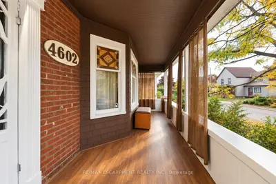 4602 Ryerson Crescent, Niagara Falls, On L2e 1e2