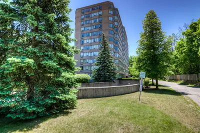 3227 King Street E 604, Kitchener, On N2a 3z9