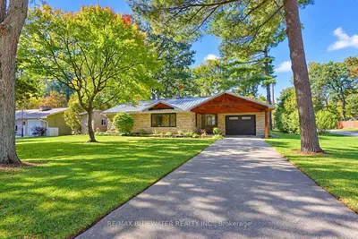 10138 Edmonds Boulevard, Lambton Shores, On N0m 1t0