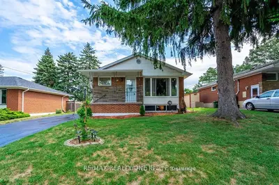 17 Carwyn Crescent, Hamilton, On L8s 3h3