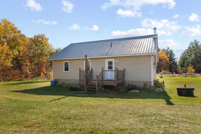 16 Royal Pines Road, North Algona Wilberforce, On K0j 1t0