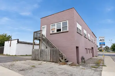 950 Barton Street E, Hamilton, On L8l 3c5