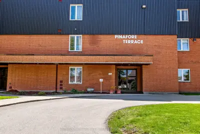 125 Elm Street 11, St. Thomas, On N5r 1h9