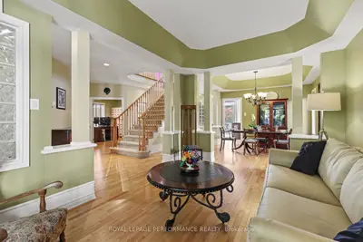 1033 Red Spruce Street, Blossom Park - Airport And Area, On K1v 1t5