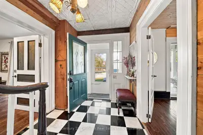 382 Front Street, Quinte West, On K8v 4p8