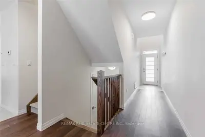 101 Greenwich Avenue, Hamilton, On L8j 0l6