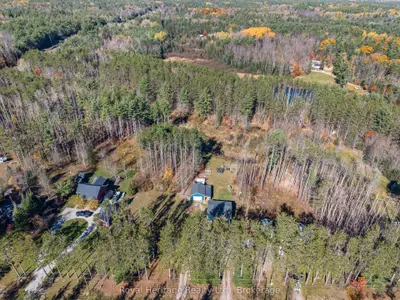 1045 Howland Junction Road, Minden Hills, On K0m 2a1