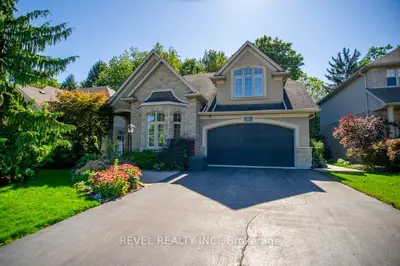 15 Farrugie Street, Brant, On N3l 0a8