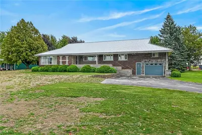 17 Tranquility Street, Brantford, On N3r 3h6
