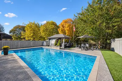 66 Waverley Drive, Guelph, On N1e 6c8