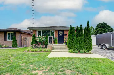 2 Allanton Boulevard, Brantford, On N3r 3b9