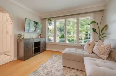 2 Allanton Boulevard, Brantford, On N3r 3b9