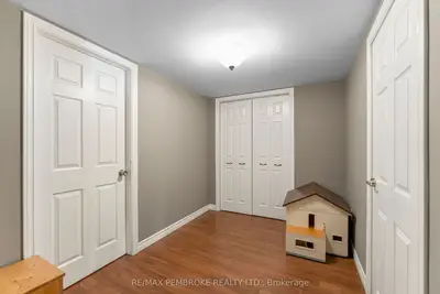 235 Broadview Drive, Pembroke, On K8a 2a1