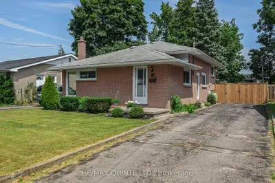 15 Linton Park Road, Belleville, On K8n 4k7