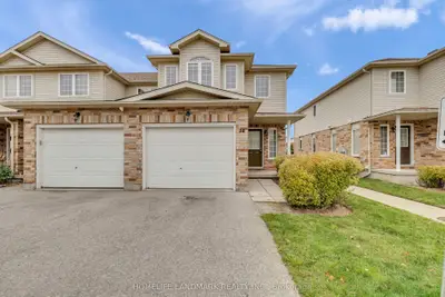 105 Bard Boulevard 14, Guelph, On N1l 0e2
