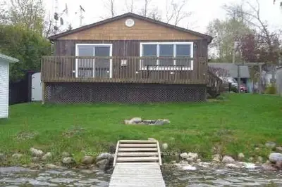 9 Mcgill Road, Kawartha Lakes, On L0b 1k0