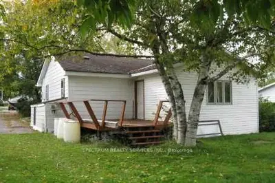35 Robinson Avenue, Kawartha Lakes, On K0m 2b0