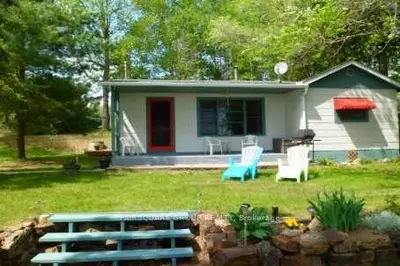 723 Lake Dore Road, Out Of Area, On K0j 1x0