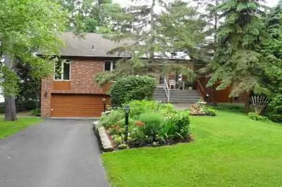 206 Nicholson's Point Road, Loyalist, On K0h 1g0