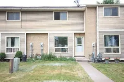 879 Parkinson Road 26, Woodstock, On N4s 8s7