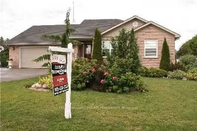 47 Hallett Crescent, Kawartha Lakes, On K0m 2c0
