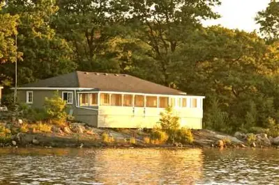 Oak Island Aka 405c, Parry Sound, On, P2a 2n9