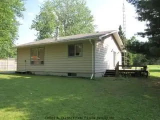 10 Young Street, Kawartha Lakes, On L0k 1w0