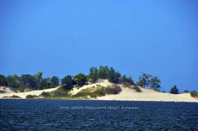 26 Lot 35 Drive, Prince Edward County, On K0k 2t0