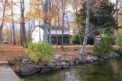 56 West Bay Boulevard, Kawartha Lakes, On K0m 2b0