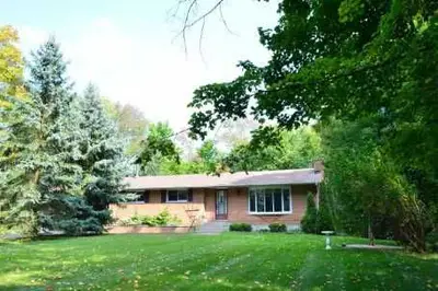 1846 Highway 35 S, Kawartha Lakes, On L0b 1k0