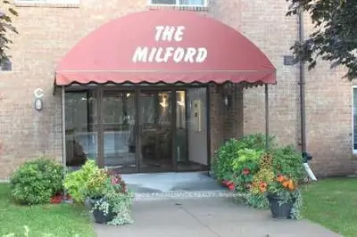 8 Talbot Street 121, Prince Edward County, On K0k 2t0