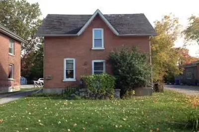 102 Lindsay Street S, Kawartha Lakes, On K9v 2m6
