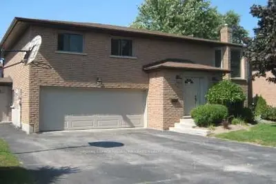 292 Mary Street W, Kawartha Lakes, On K9v 5s7