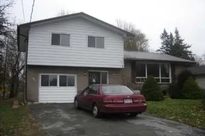 7 Pottinger Street, Kawartha Lakes, On K9v 5a2