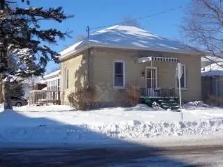 75 Sussex Street S, Kawartha Lakes, On K9v 3g1
