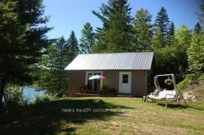161 De La Ferme Richard Road, Out Of Area, Qc J0x 2x0