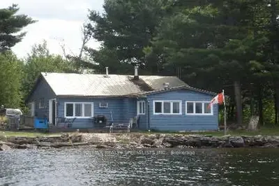 1087b Hughes Landing Road, Addington Highlands, On K0h 1k0