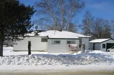 883 Centennial Park Avenue, Kawartha Lakes, On K0m 2b0