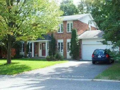 48 Amberwood Crescent, Country Place - Pineglen - Crestview And Area, On K2e 7b9