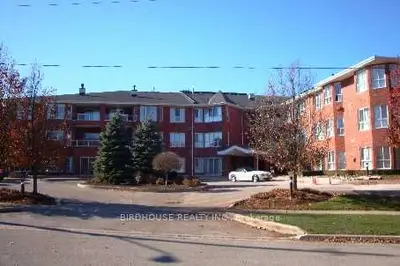 3 Heritage Way 112, Kawartha Lakes, On K9v 5z1