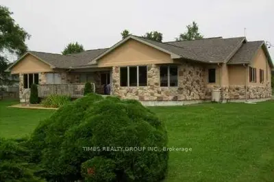 202 Hiscock Shores Road, Prince Edward County, On K0k 1l0