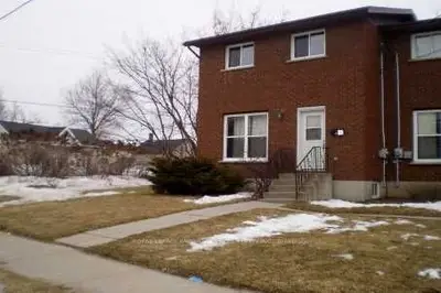 1 Caroline Street A, Kawartha Lakes, On K9v 1t2
