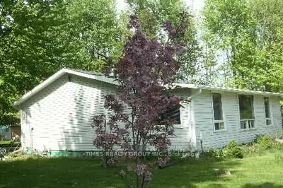 668 Jocko Point Road, North Bay, On P1b 8g5