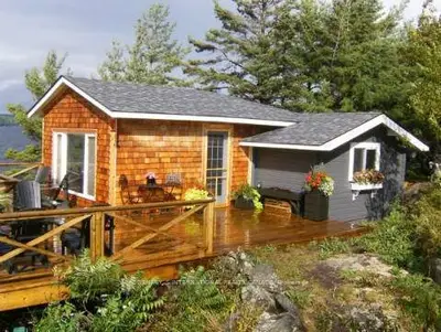 1 Helena Island Road, Georgian Bay, On P1p 1r1