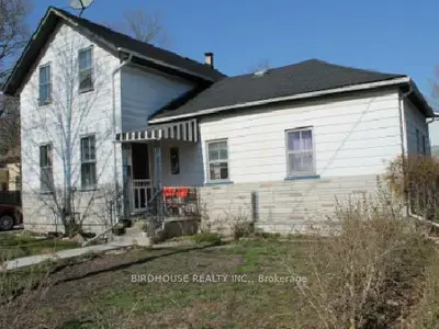 80 William Street S, Kawartha Lakes, On K9v 3b1