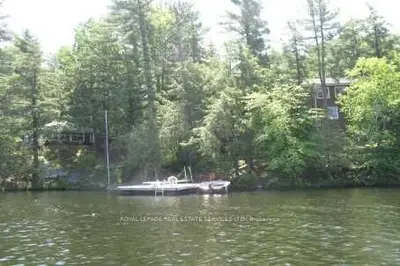 2004 Stony Lake Island 2, North Kawartha, On K0l 1k0