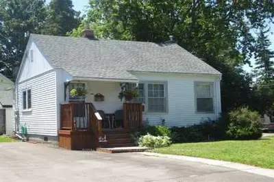 202 Princess Elizabeth Crescent, Kawartha Lakes, On K9v 1p1