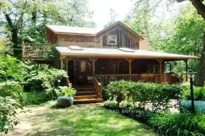 56 Hill Street, Lambton Shores, On N0m 1t0